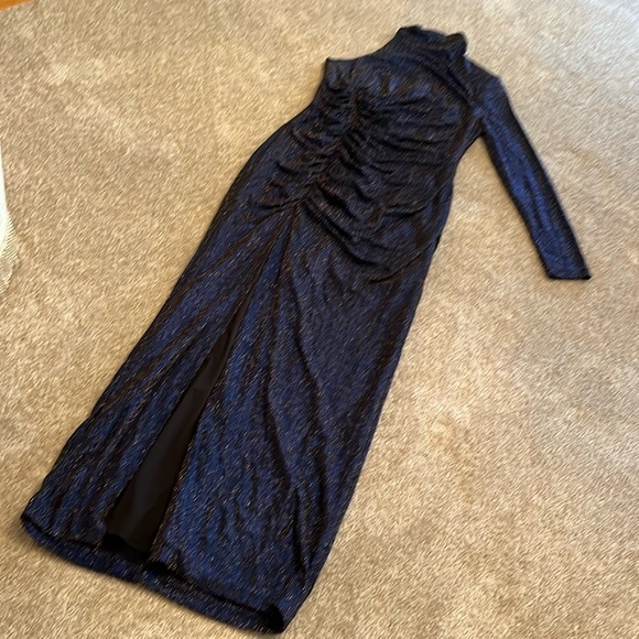 Evening gown - Picture 2 of 4